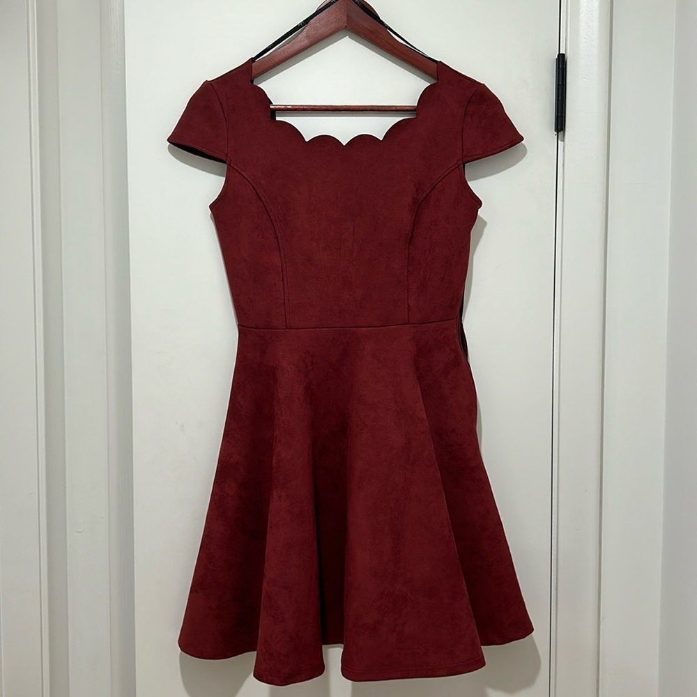 Lulu’s maroon skater dress